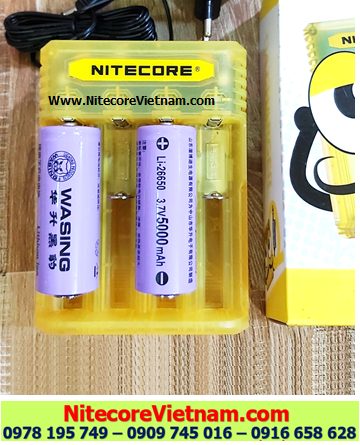 Nitecore Q4 (Bộ sạc 04 Khe Sạc kèm sẳn 02 pin SẠC WASING 26650 5000mAh đầu lồi lithium 3.7v) chính hãng